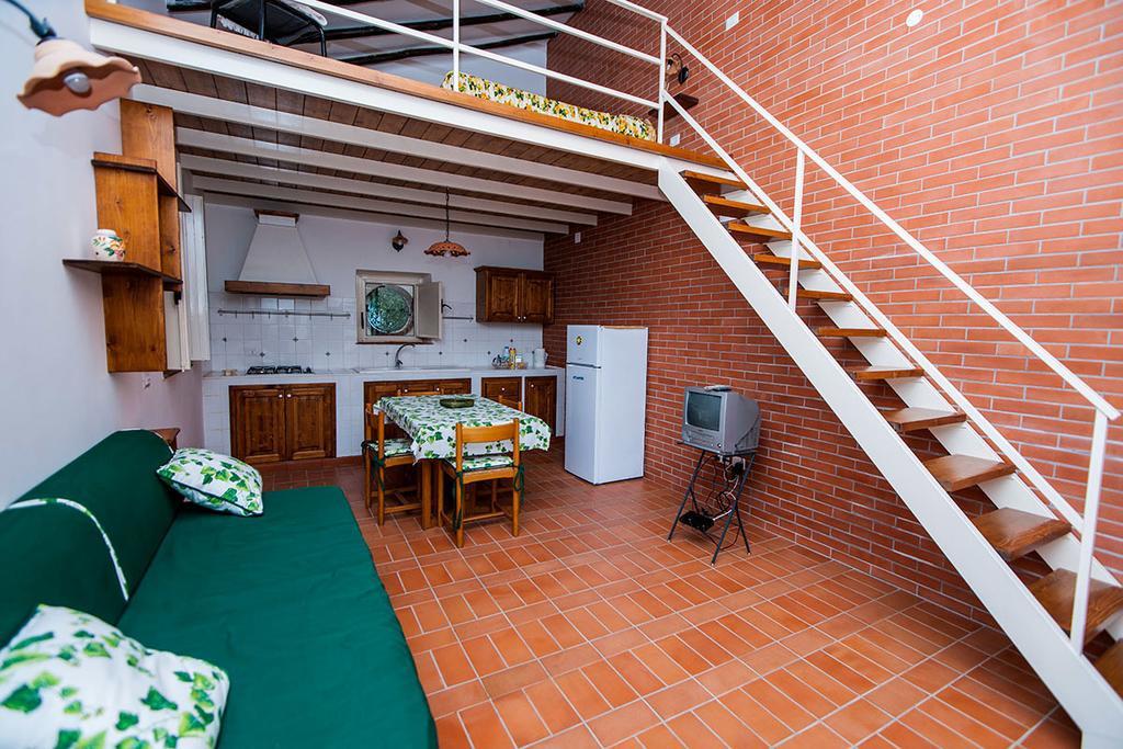פיידימונטה אטנאו Casa Vacanze Etna חדר תמונה